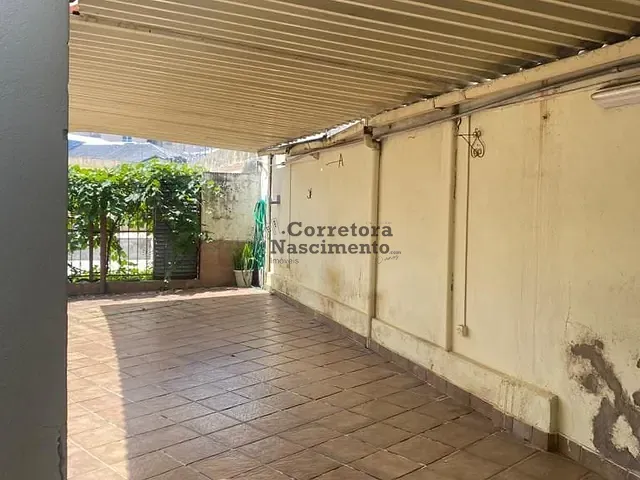 Casa com 1m² 3 quartos e 3 banheiros, para alugar, no bairro Centro em Jacareí