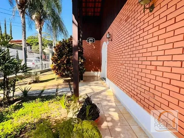 Casa com 734m² 2 quartos e 2 banheiros, à venda, no bairro Nirvana em Atibaia