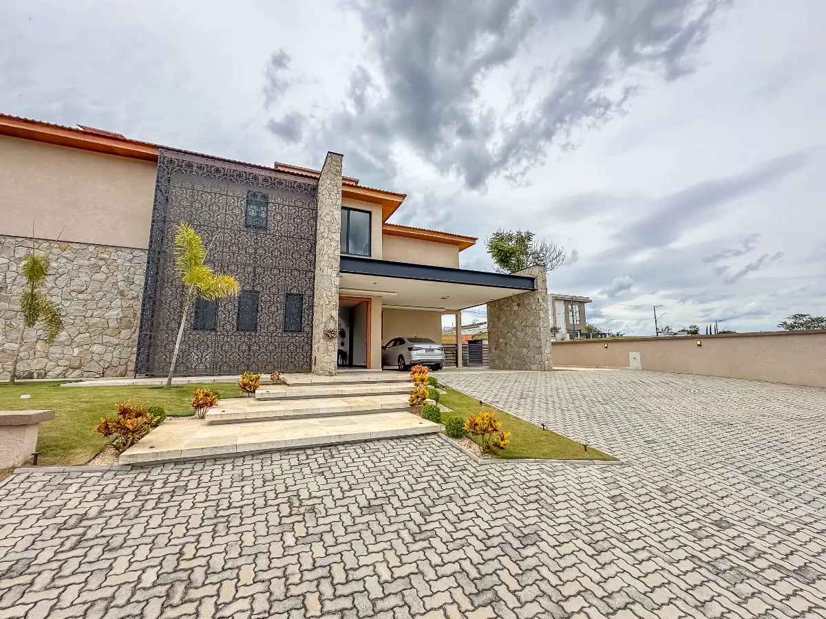 Casa no condomínio Condomínio Jequitibá para venda com 4 quartos, sendo 4 suítes, 500m²