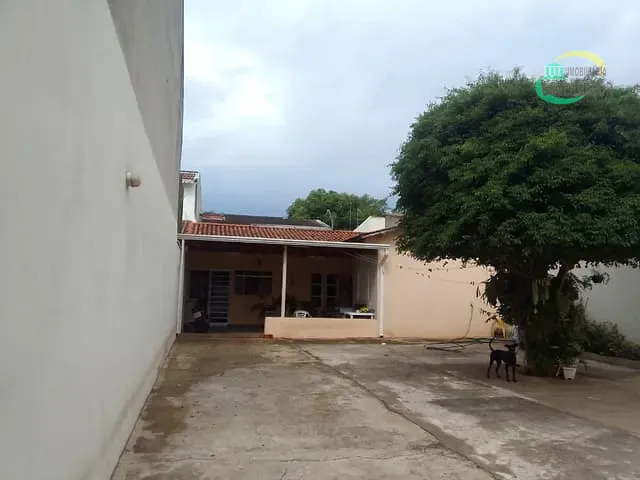 Casa com 250m² 2 quartos e 1 banheiro, à venda, no bairro Parque Via Norte em Campinas