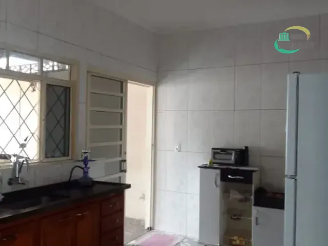 Casa com 250m² 2 quartos e 1 banheiro, à venda, no bairro Parque Via Norte em Campinas