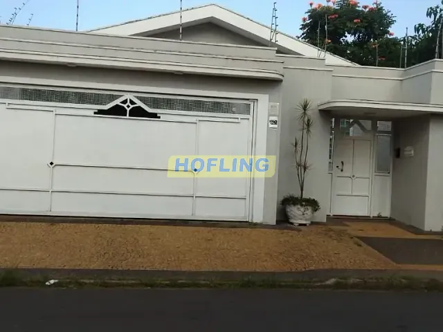 Casa com 300m² 3 quartos e 1 banheiro, à venda, no bairro Cidade Jardim em Rio Claro