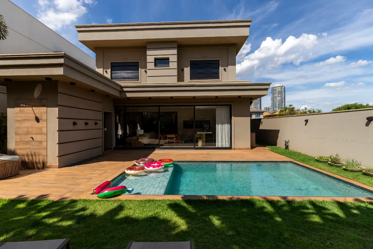 Casa no condomínio Bela Vista para venda com 5 quartos, sendo 5 suítes, 480m²