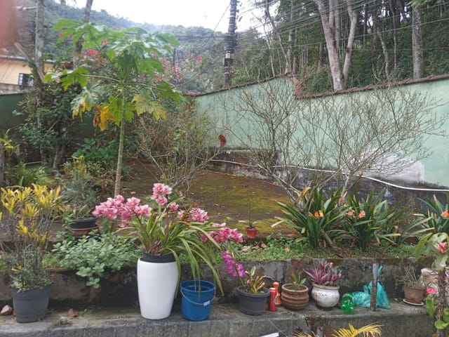 Casa 4 quartos e 4 banheiros, à venda, no bairro Mosela em Petrópolis