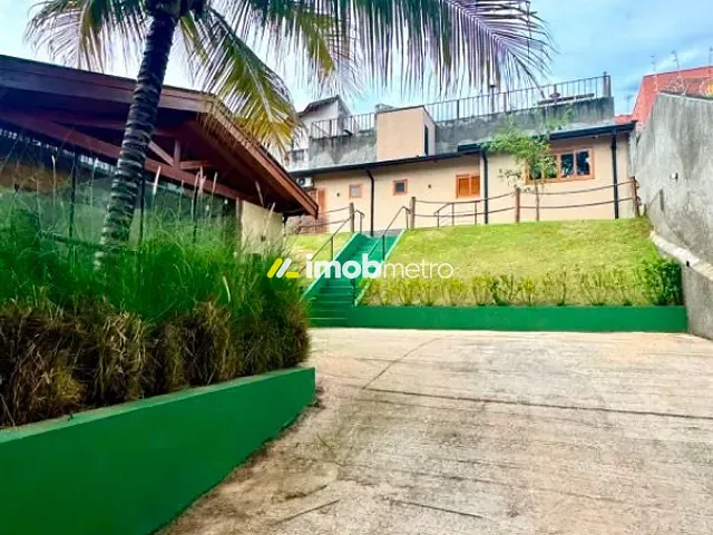 Casa com 375m² 2 quartos e 2 banheiros, para alugar, no bairro Jardim das Paineiras em Campinas