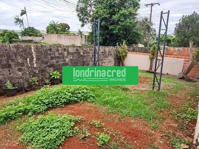 Casa com 800m² 3 quartos e 2 banheiros, à venda, no bairro Heimtal em Londrina