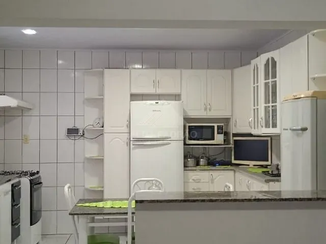 Casa com 345m² 4 quartos e 2 banheiros, à venda, no bairro Vila Dirce em Mauá