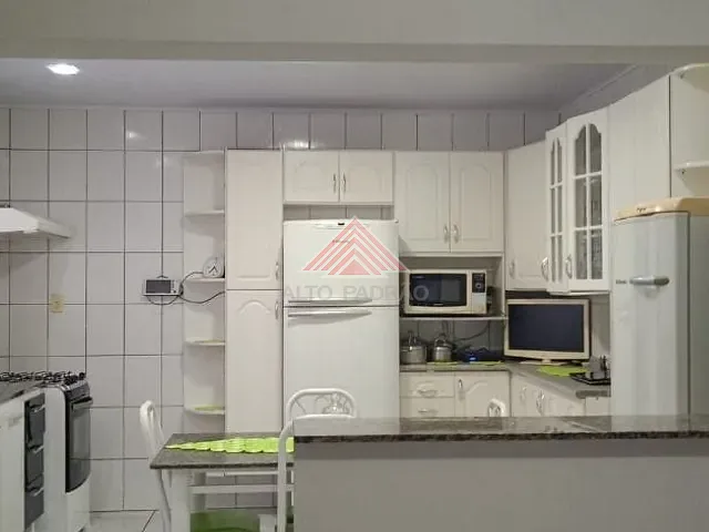 Casa com 345m² 4 quartos e 2 banheiros, à venda, no bairro Vila Dirce em Mauá