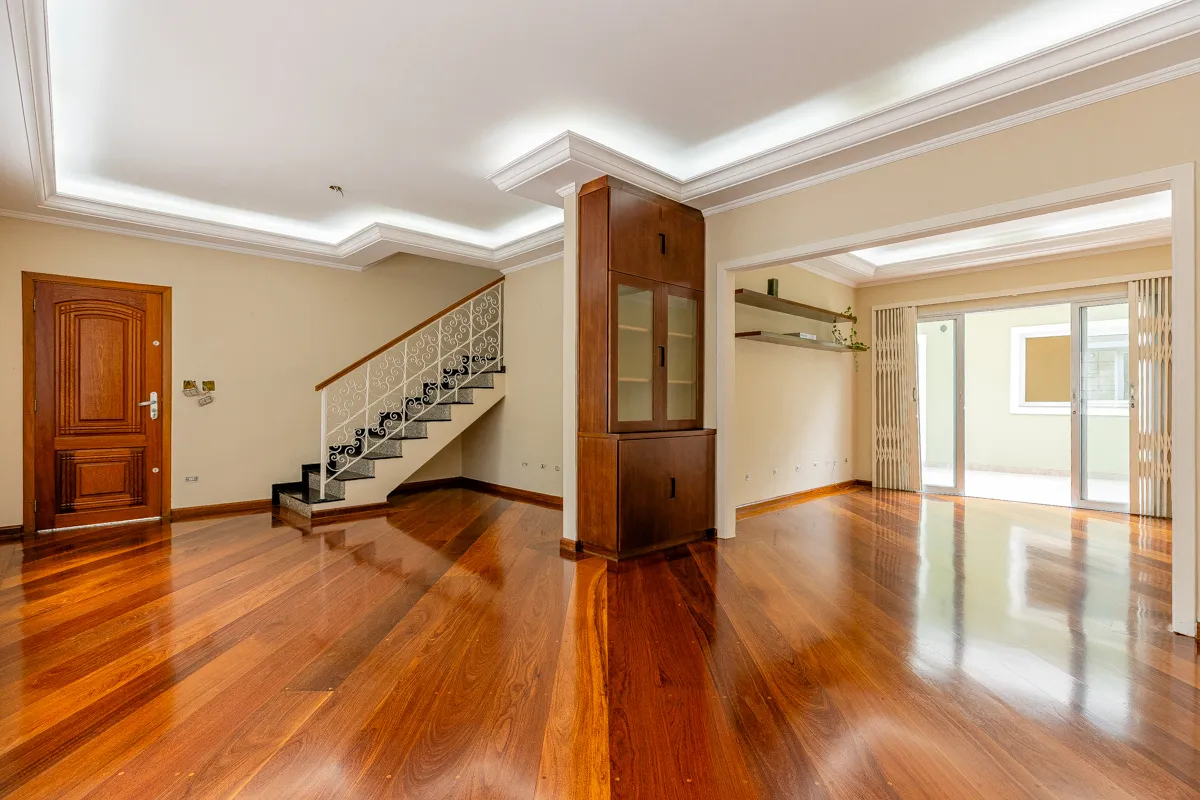 Casa para venda em Chácara Santo Antônio (Zona Sul) com 3 quartos, sendo 1 suíte, 170m²