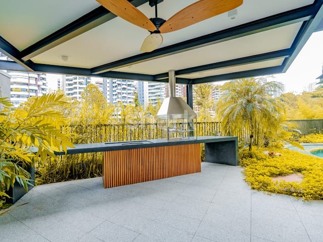 Casa com 539m² 4 quartos e 6 banheiros, à venda ou para alugar, no bairro Jardim Vitória Régia em São Paulo