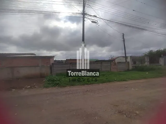 Terreno com 240m², à venda, no bairro Colônia Dona Luiza em Ponta Grossa