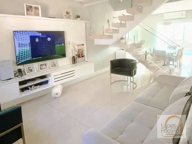 Casa com 175m² 3 quartos e 2 banheiros, à venda, no bairro Nova Cerejeira em Atibaia