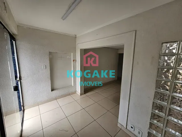 Casa com 282m², para alugar, no bairro Vila Rubi em São José dos Campos