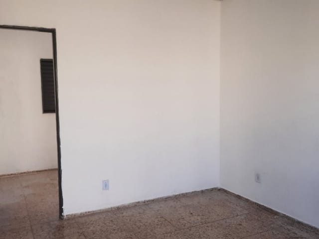 Foto do Casa - Casa com 2 dormitórios para alugar, 38 m² por R$ 1.000,00/mês - Jardim Alvorada - Uberaba/MG | ZUCATO IMOBILIARIA LTDA