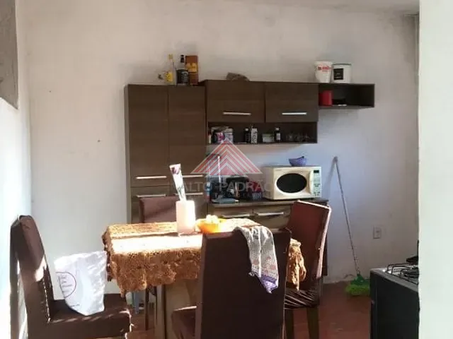 Casa com 348m² 2 quartos e 1 banheiro, à venda, no bairro Jardim São Gabriel em Mauá