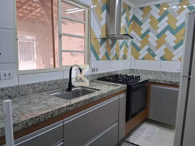 Casa com 150m² 3 quartos e 2 banheiros, à venda, no bairro Jardim Portal do Sol em Indaiatuba