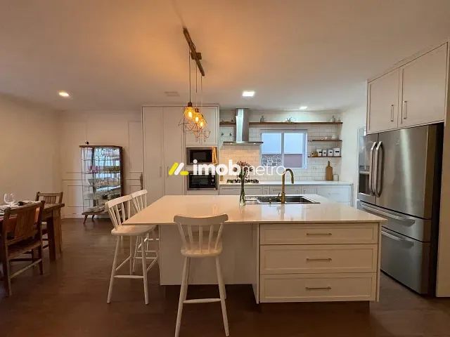 Casa com 300m² 4 quartos e 4 banheiros, à venda, no bairro Parque Taquaral em Campinas