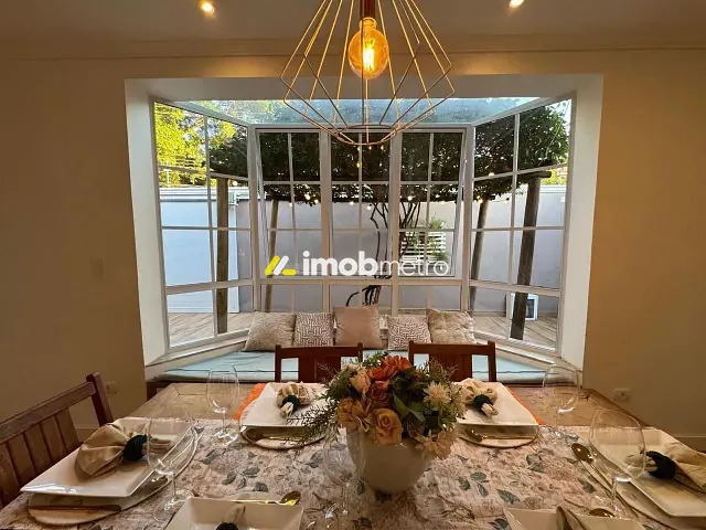Casa com 300m² 4 quartos e 4 banheiros, à venda, no bairro Parque Taquaral em Campinas