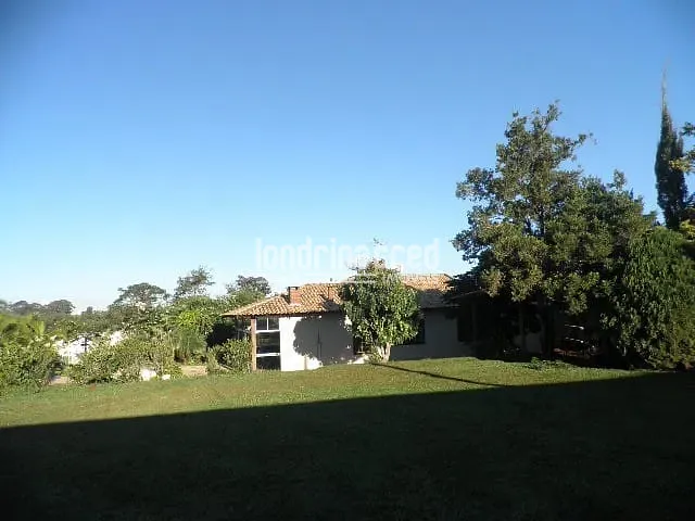 Casa com 2503m² 3 quartos e 3 banheiros, à venda, no bairro Jardim Itatiaia 2 em Londrina