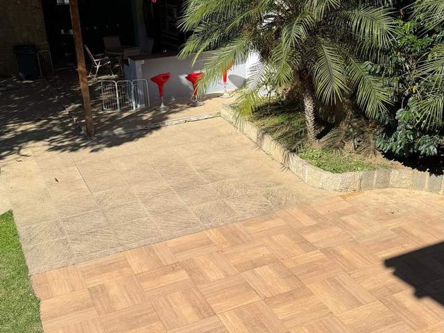 Casa com 2000m² 4 quartos e 1 banheiro, à venda, no bairro Mosela em Petrópolis