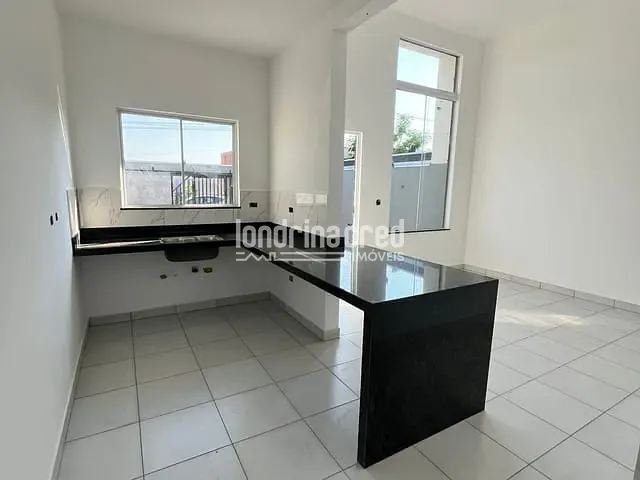 Casa com 126m² 3 quartos e 2 banheiros, à venda, no bairro Jardim Verona em Londrina