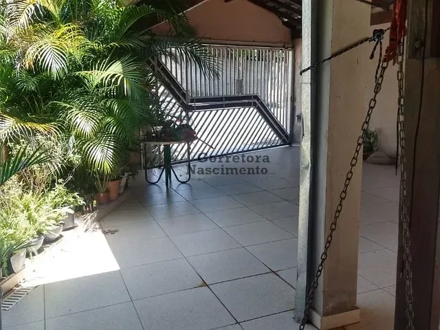 Casa com 500m² 3 quartos e 4 banheiros, à venda ou para alugar, no bairro Jardim Terras de São João em Jacareí