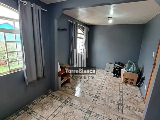Casa 2 quartos e 2 banheiros, à venda, no bairro Cará-Cará em Ponta Grossa