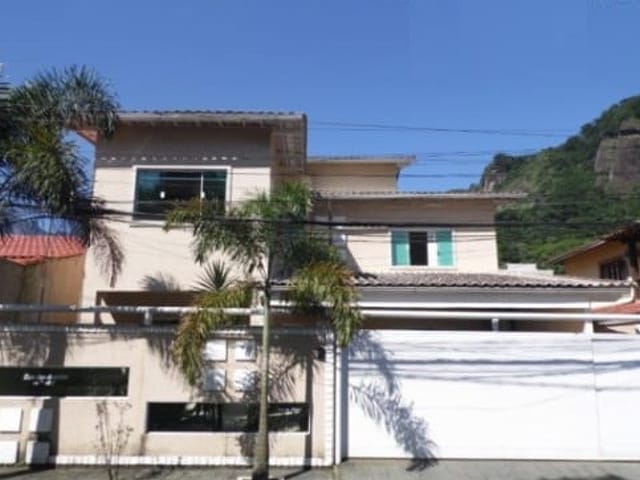 Casa 3 quartos e 1 banheiro, à venda, no bairro Piabeta em Magé