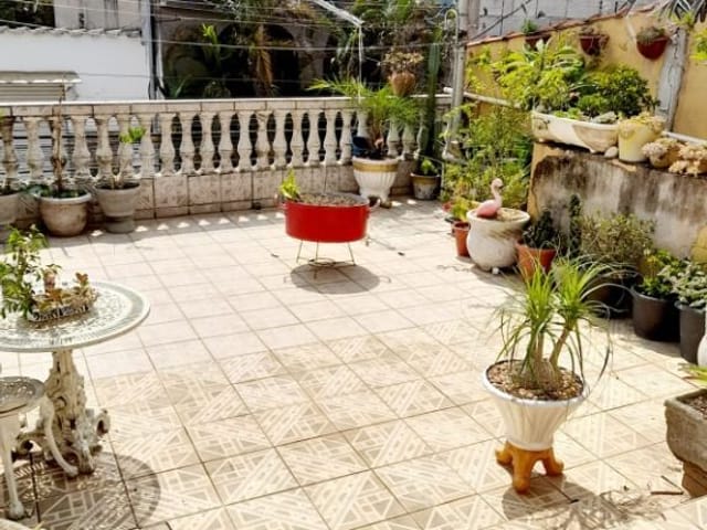Casa com 250m² 4 quartos e 2 banheiros, à venda, no bairro Jardim Nova Vida em Cotia