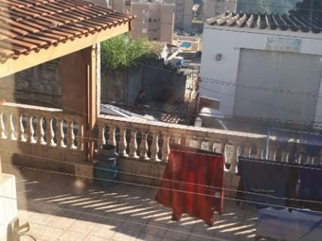 Casa com 250m² 4 quartos e 2 banheiros, à venda, no bairro Jardim Nova Vida em Cotia