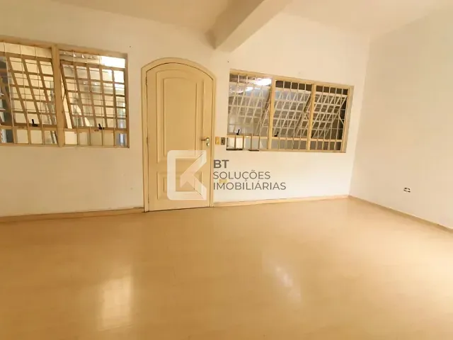 Casa com 250m² 2 quartos e 3 banheiros, à venda, no bairro Jardim Santa Rita em Indaiatuba