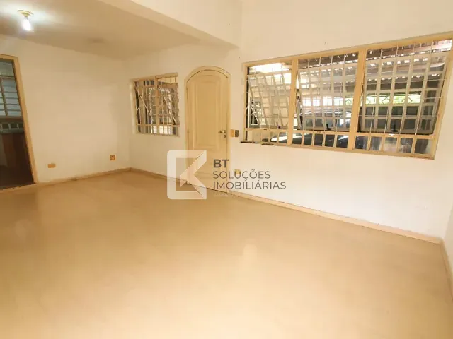 Casa com 250m² 2 quartos e 3 banheiros, à venda, no bairro Jardim Santa Rita em Indaiatuba