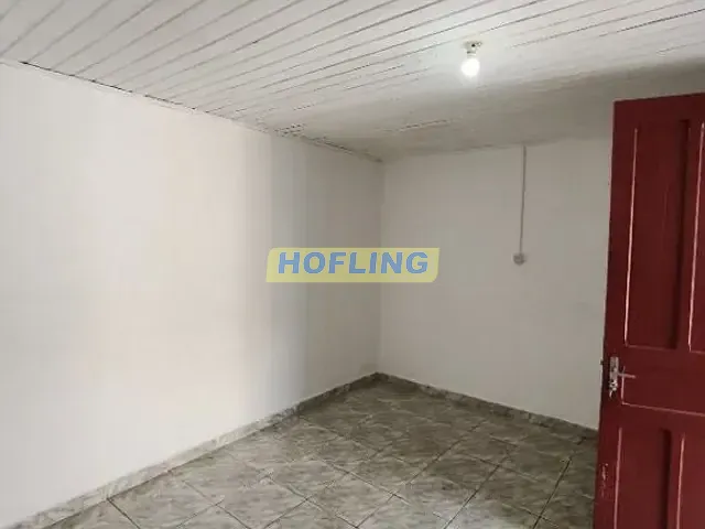 Casa com 1m², para alugar, no bairro Parque Universitário em Rio Claro
