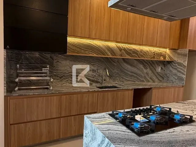 Casa com 360m² 3 quartos e 4 banheiros, à venda, no bairro Vila Inglesa em Indaiatuba