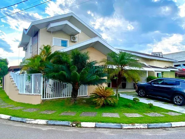 Casa com 375m² 3 quartos e 5 banheiros, à venda, no bairro Jardim Califórnia em Jacareí
