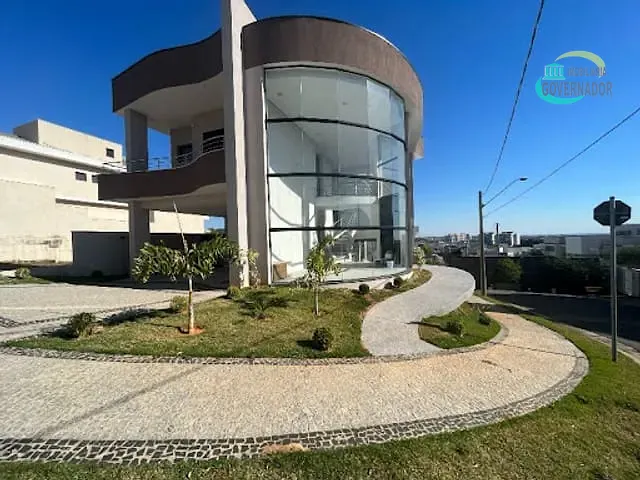 Casa com 403m² 4 quartos e 5 banheiros, à venda, no bairro Swiss Park em Campinas