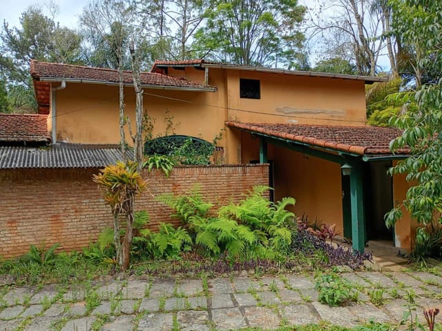 Casa com 5000m², à venda, no bairro Carangola em Petrópolis