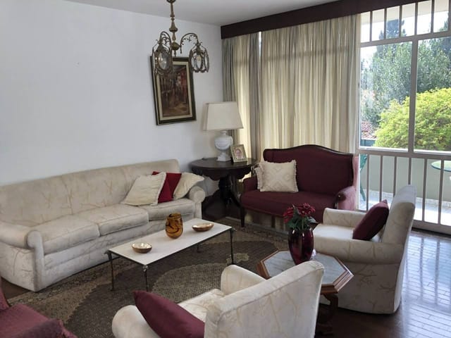 Casa com 489m² 5 quartos e 4 banheiros, à venda ou para alugar, no bairro Jardim Everest em São Paulo