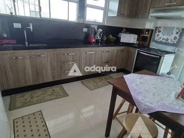 Casa com 340m² 3 quartos e 3 banheiros, à venda, no bairro Ronda em Ponta Grossa