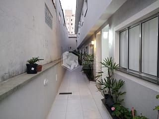 Foto do Casa-Casa em condomínio para venda com 2 quartos, sendo 2 suítes, 60m²