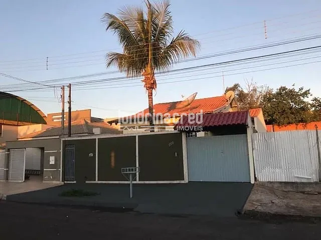 Casa 3 quartos e 1 banheiro, à venda, no bairro Jardim do Lago em Cambé