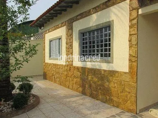 Casa 3 quartos e 1 banheiro, à venda, no bairro Jardim do Lago em Cambé