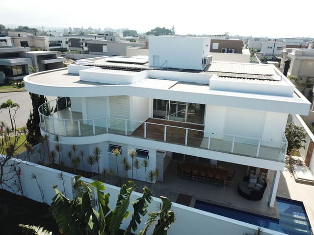 Casa com 450m² 4 quartos e 5 banheiros, à venda, no bairro Jardim do Golfe em São José dos Campos