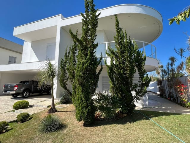 Casa com 450m² 4 quartos e 5 banheiros, à venda, no bairro Jardim do Golfe em São José dos Campos
