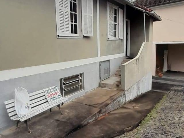 Casa à venda, no bairro Saldanha Marinho em Petrópolis