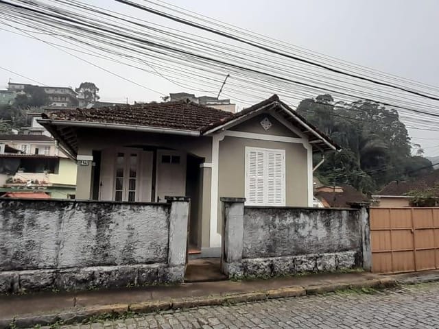 Casa à venda, no bairro Saldanha Marinho em Petrópolis