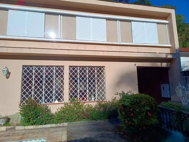 Casa com 1284m² 4 quartos e 4 banheiros, à venda ou para alugar, no bairro São Sebastião em Petrópolis