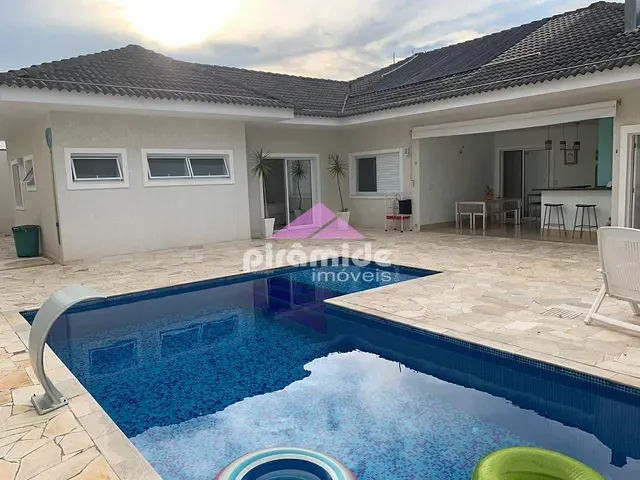 Casa com 560m² 4 quartos e 4 banheiros, à venda, no bairro Residencial Santa Helena em Caçapava