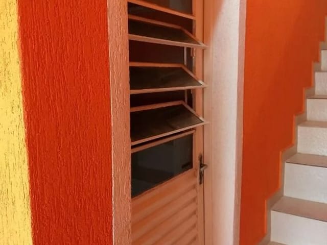 Casa com 350m² 3 quartos e 5 banheiros, à venda, no bairro Jardim Araruama em Cotia