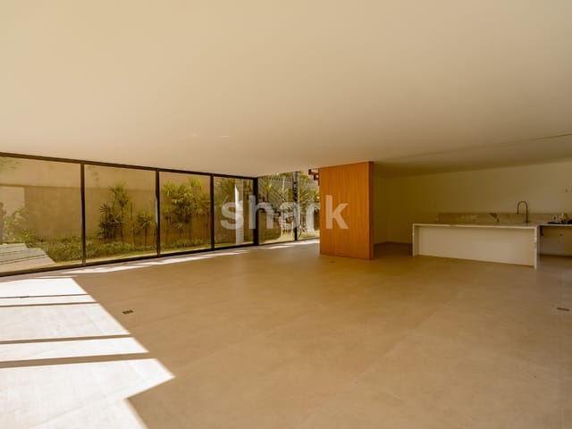 Casa com 450m² 4 quartos e 6 banheiros, à venda, no bairro Alto de Pinheiros em São Paulo